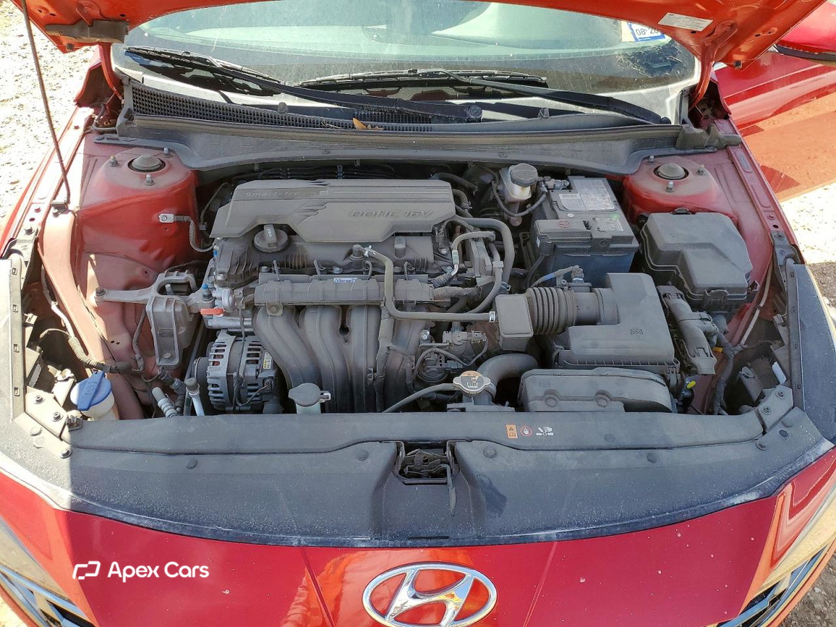 Hyundai Elantra 2021