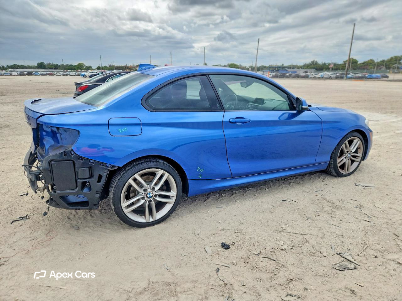 BMW Series 2 2016
