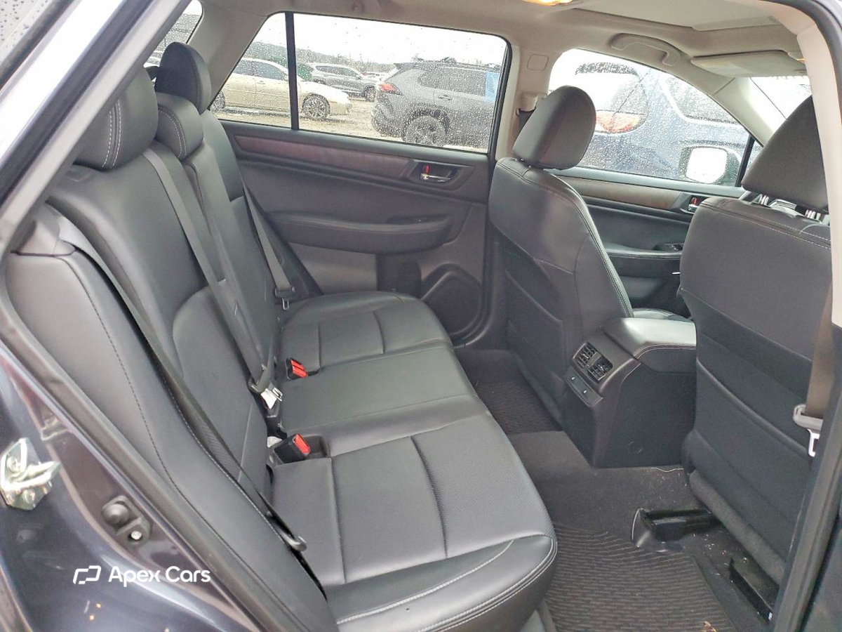 Subaru Outback 2015