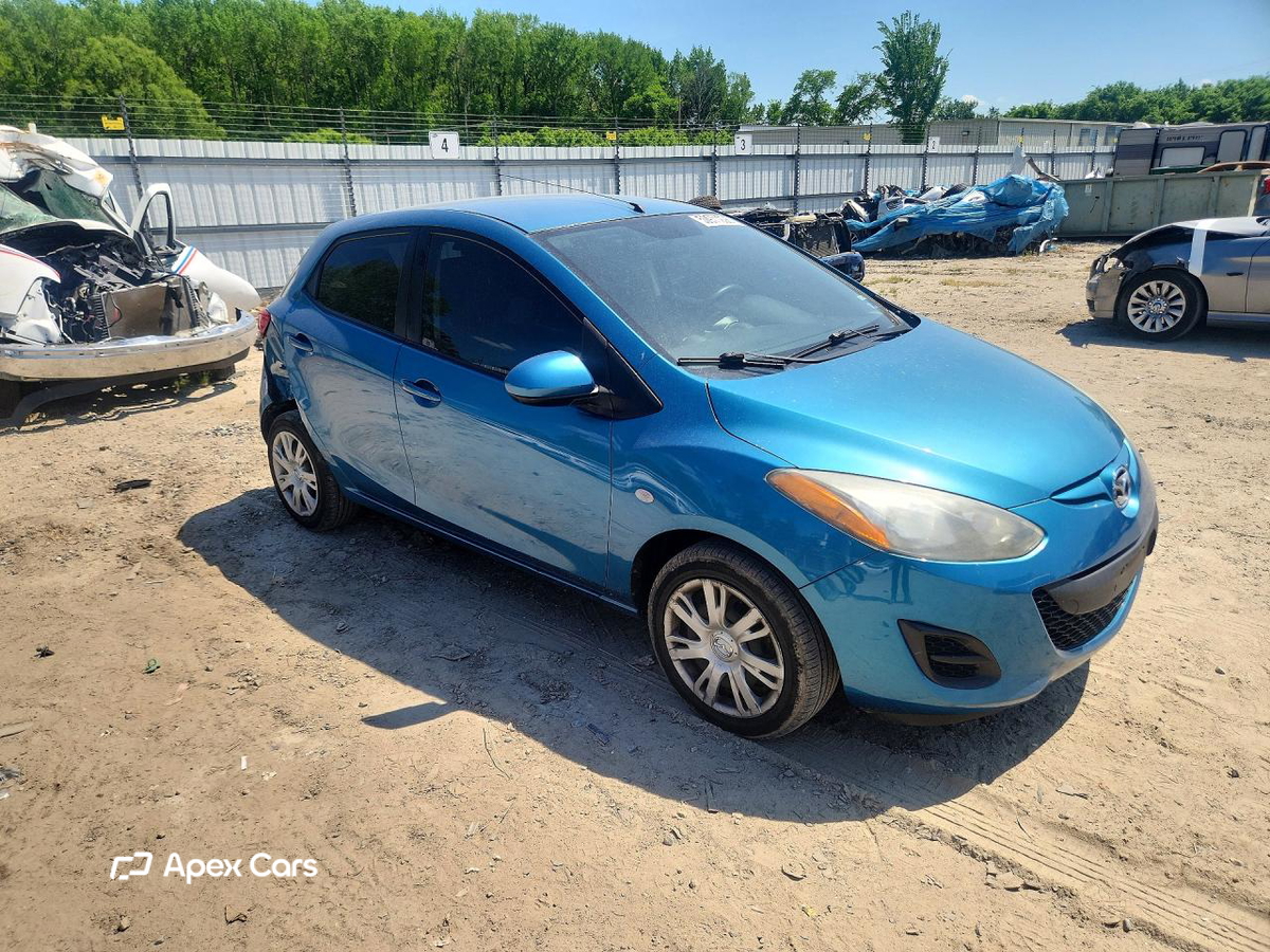 Mazda 2 2012