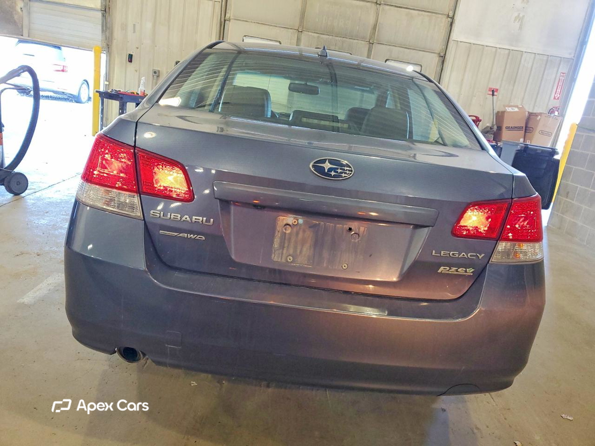 Subaru Legacy 2013