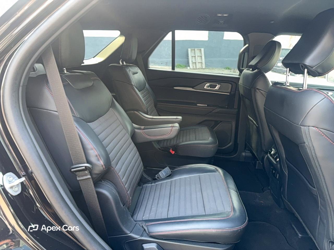 Ford Explorer 2025