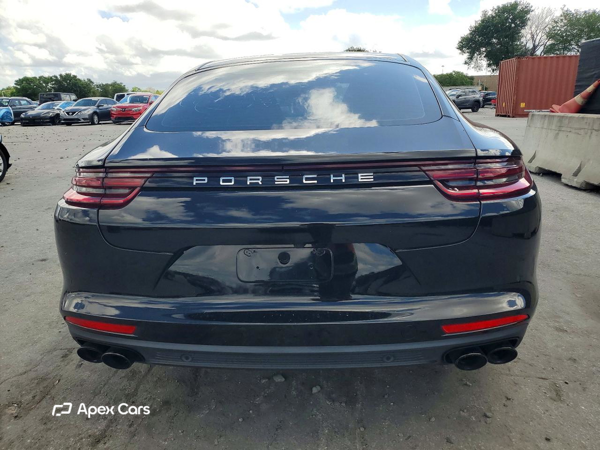 Porsche Panamera 2018