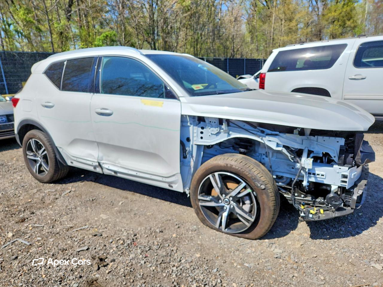 Volvo XC40 2025