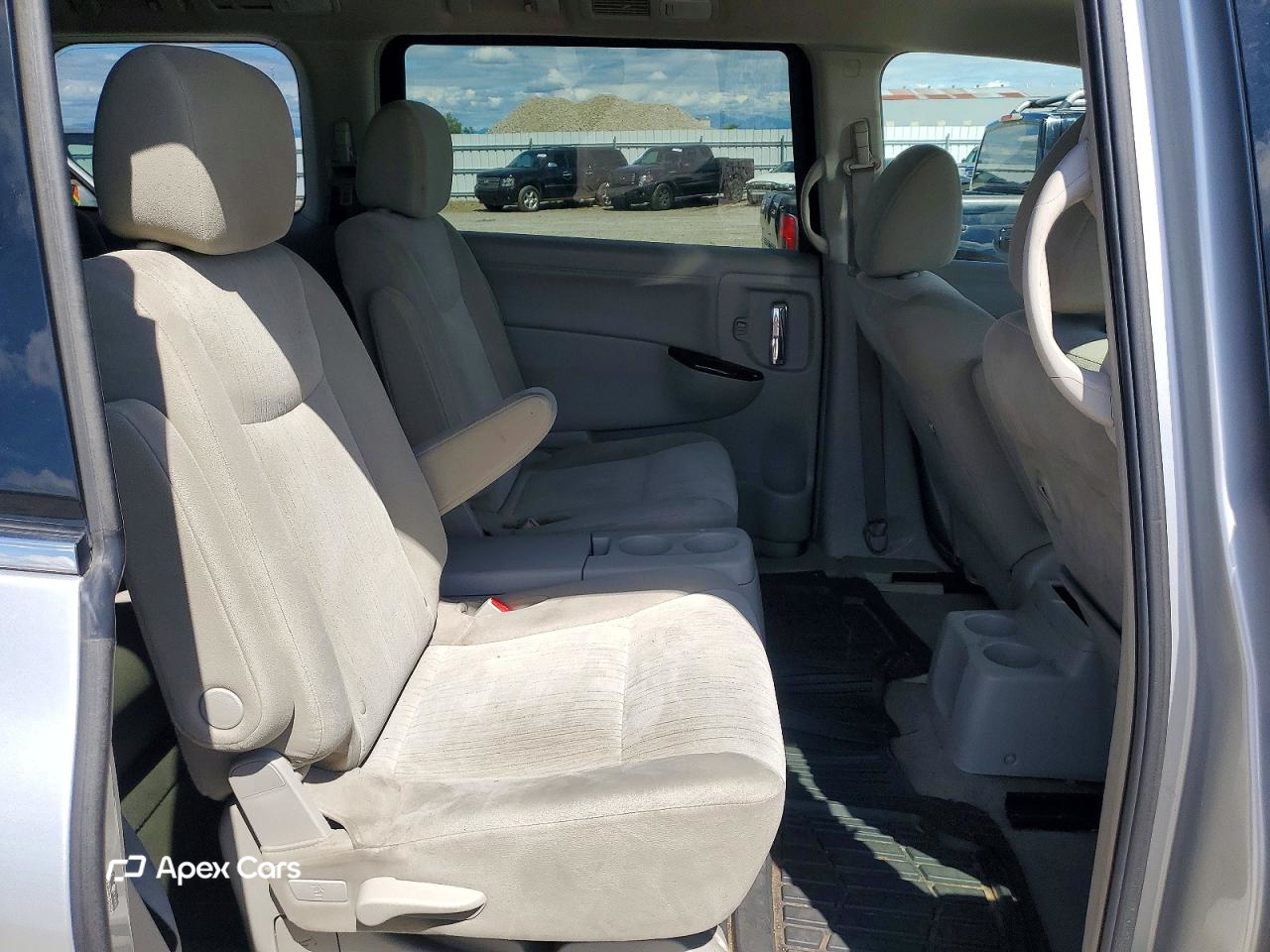 Nissan Quest 2012