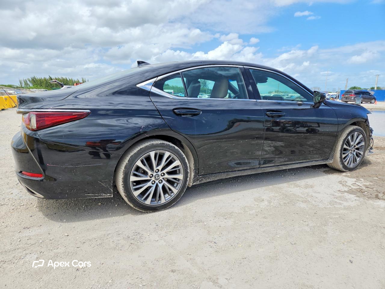 Lexus ES 2019