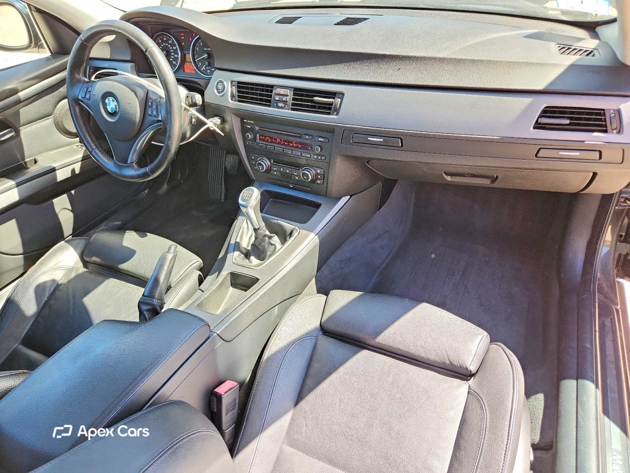 BMW Series 3 2010