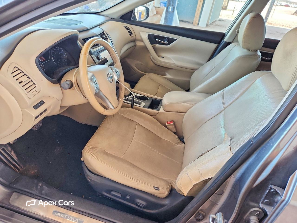 Nissan Altima 2016