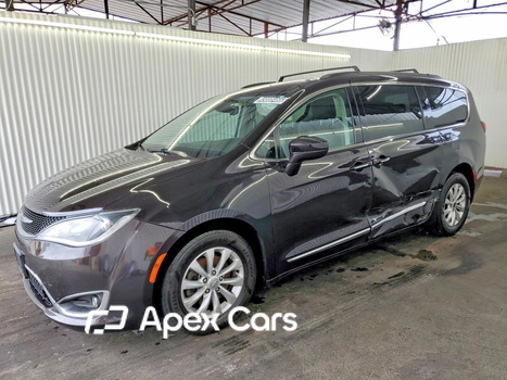 Chrysler Pacifica 2017 - Zdjęcie 1 z 13