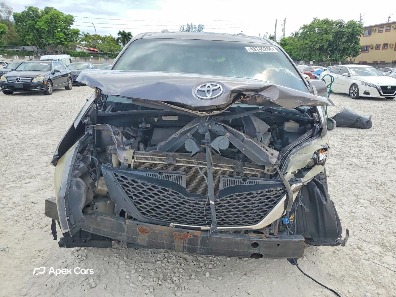 Toyota Sienna 2011