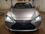 Lexus ES 2020