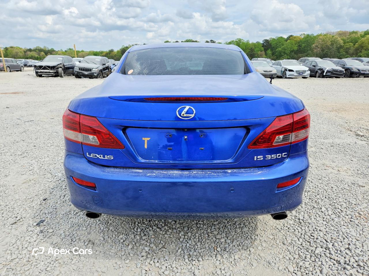 Lexus IS 2010