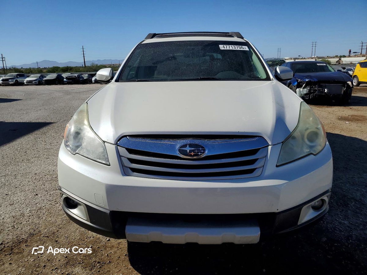 Subaru Outback 2011
