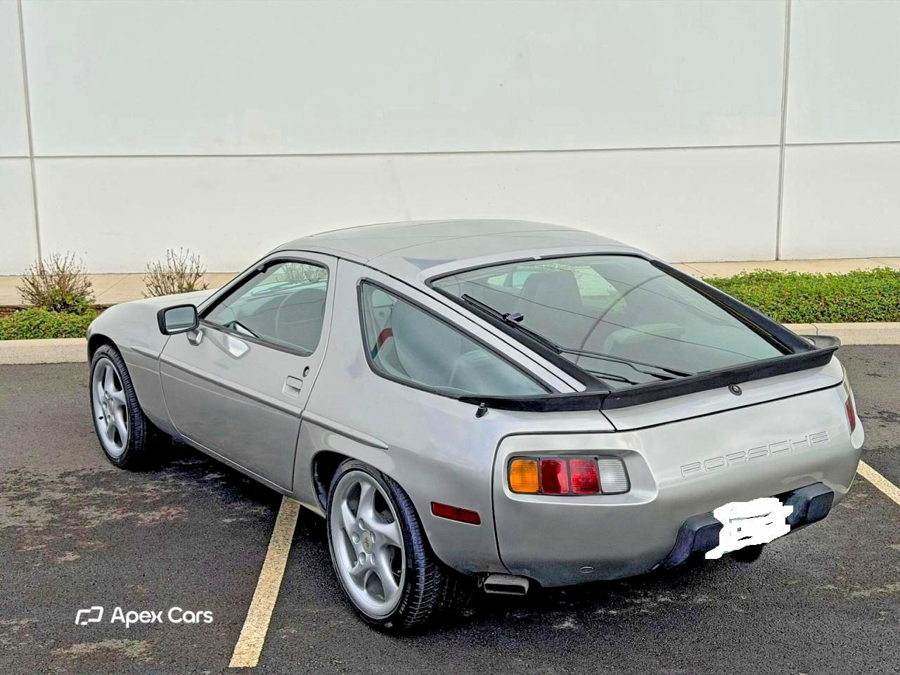 Porsche 928 1982