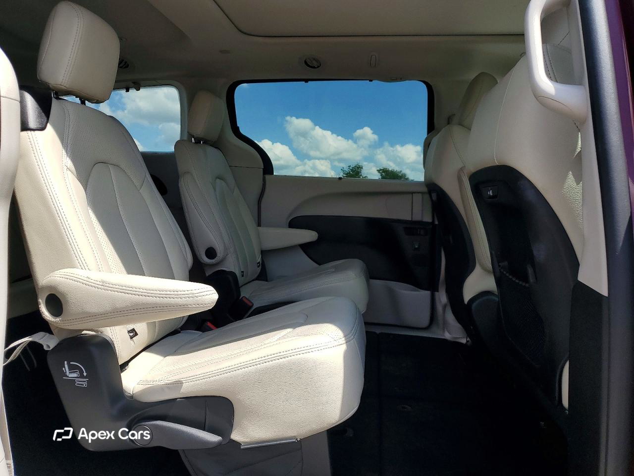 Chrysler Pacifica 2023