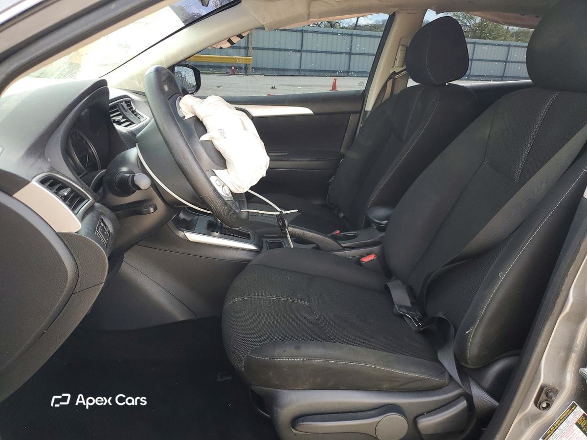 Nissan Sentra 2018