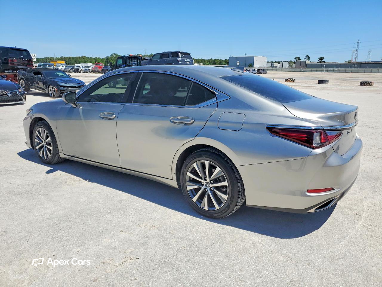 Lexus ES 2019