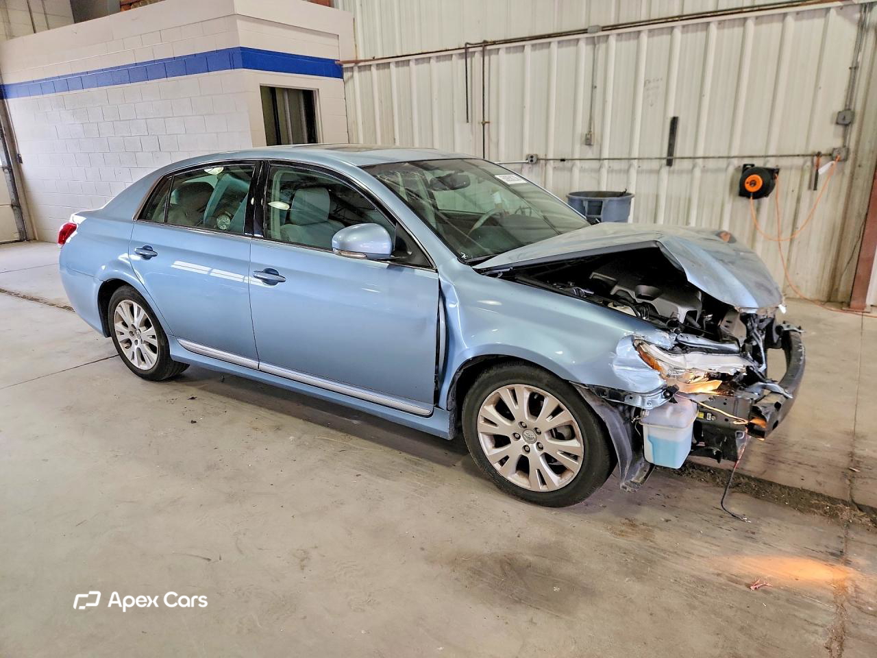 Toyota Avalon 2011