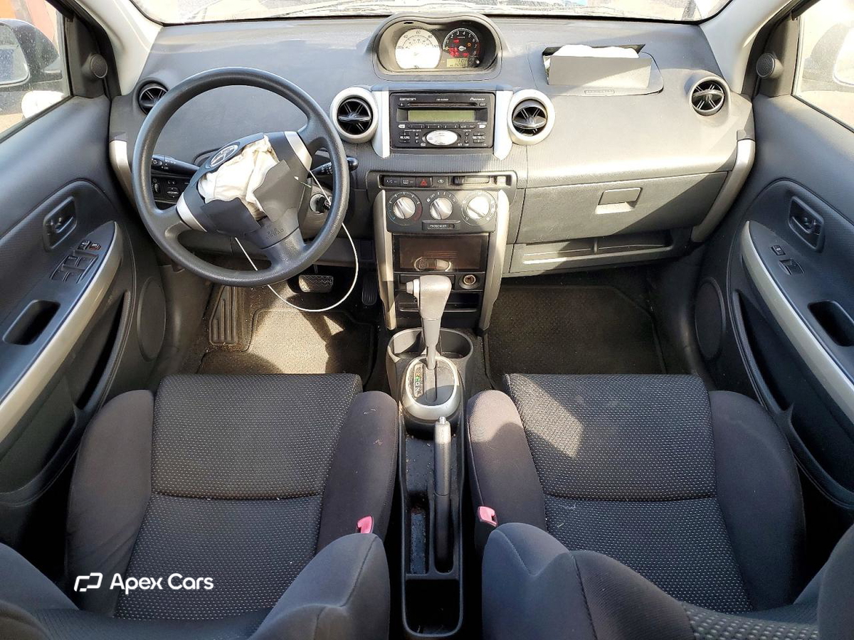 Scion xA 2004