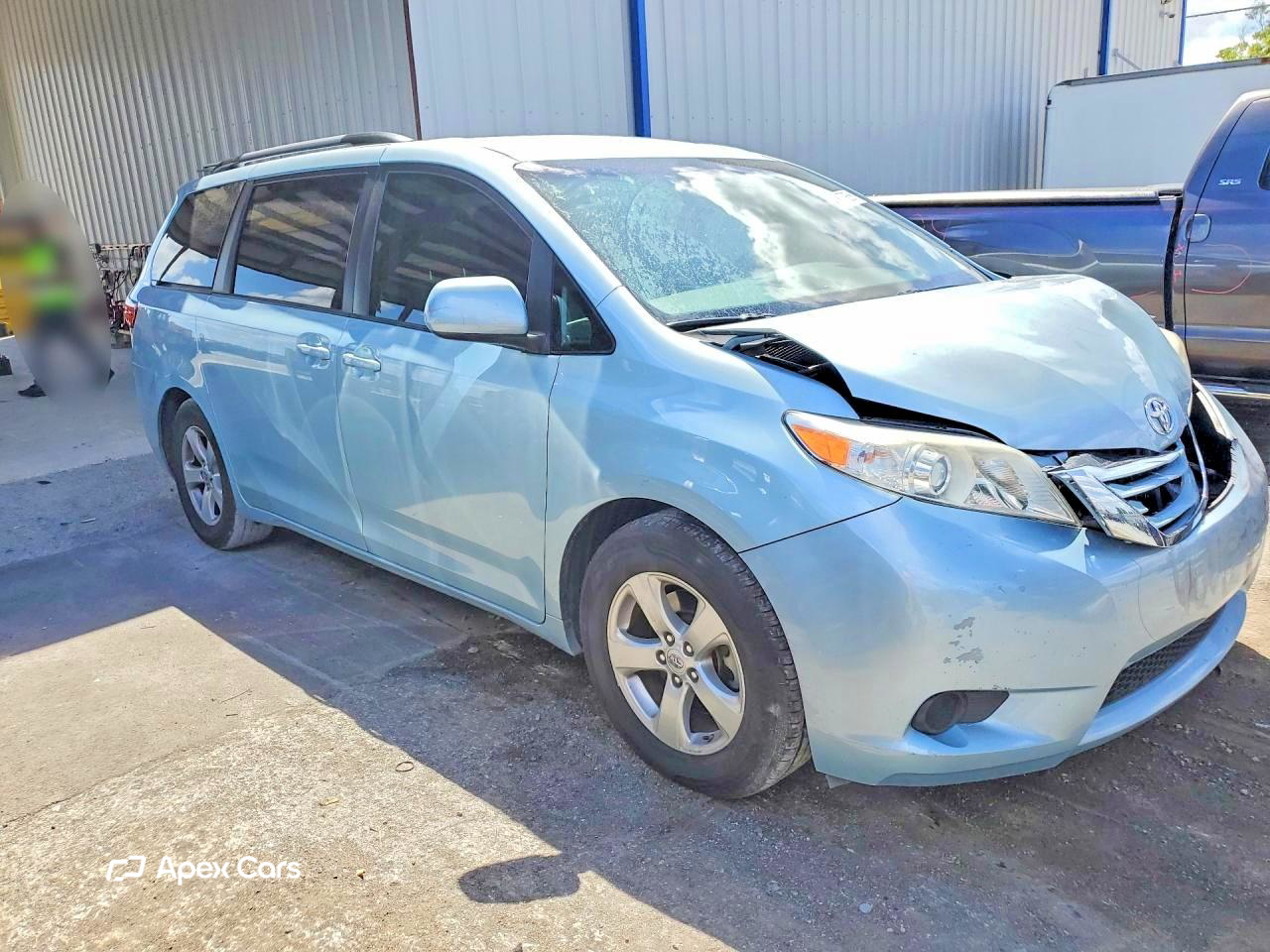 Toyota Sienna 2016
