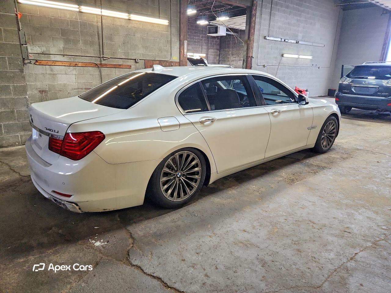 BMW Series 7 2011