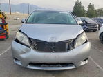 Toyota Sienna 2011