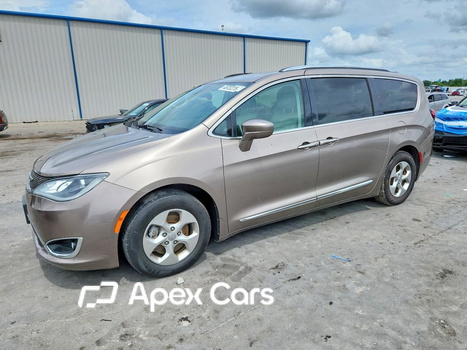 Chrysler Pacifica 2017 - Zdjęcie 1 z 13