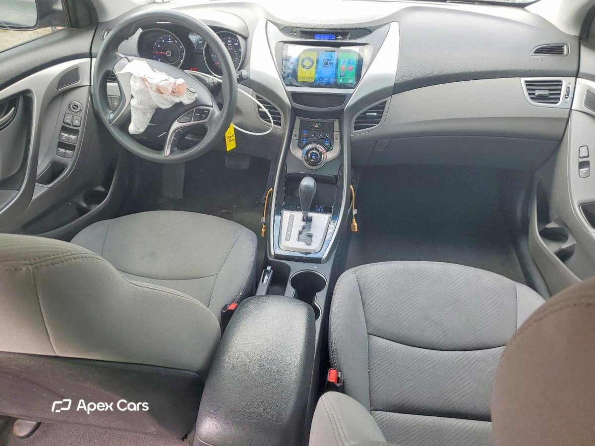 Hyundai Elantra 2013