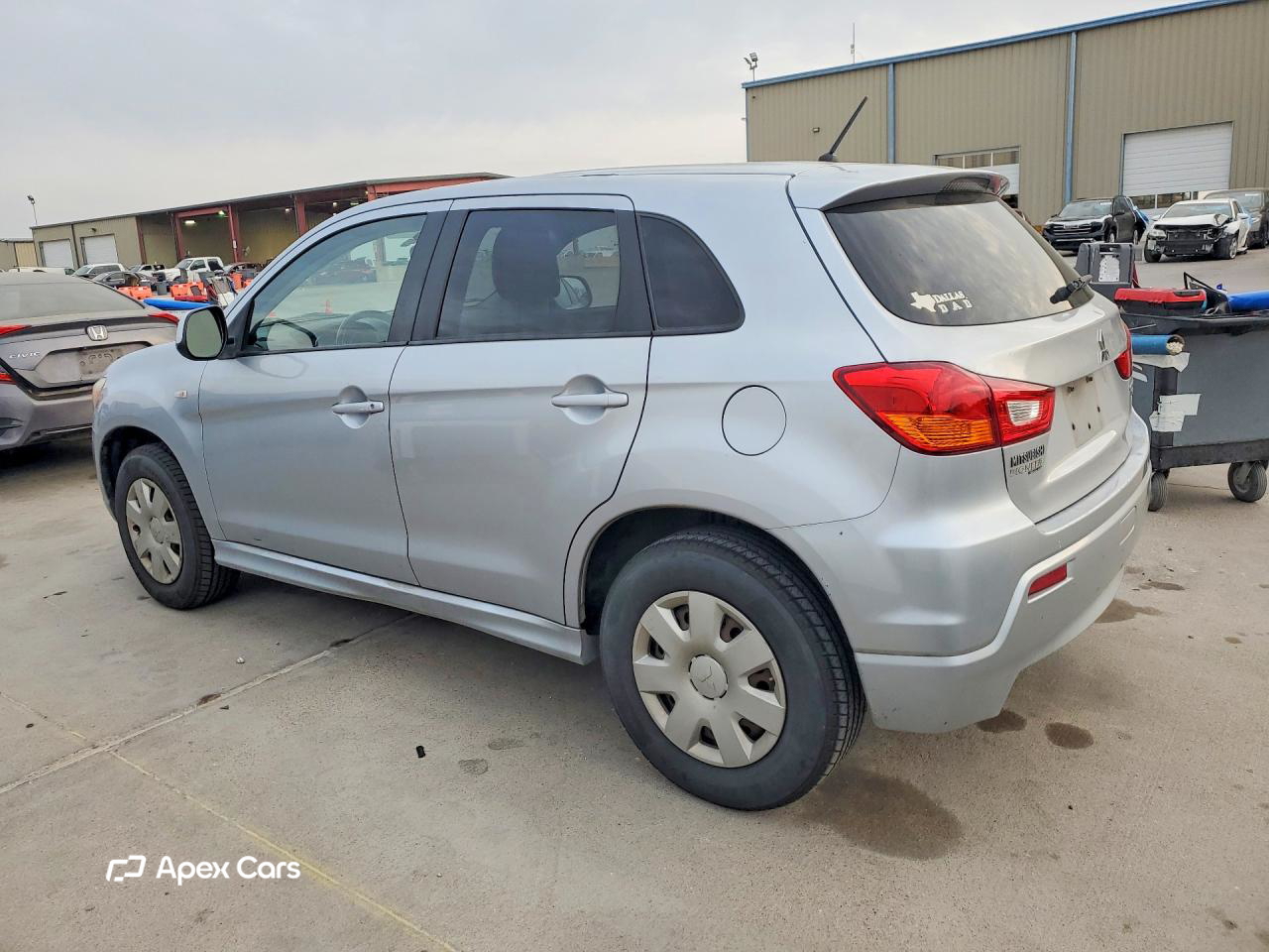 Mitsubishi Outlander 2011