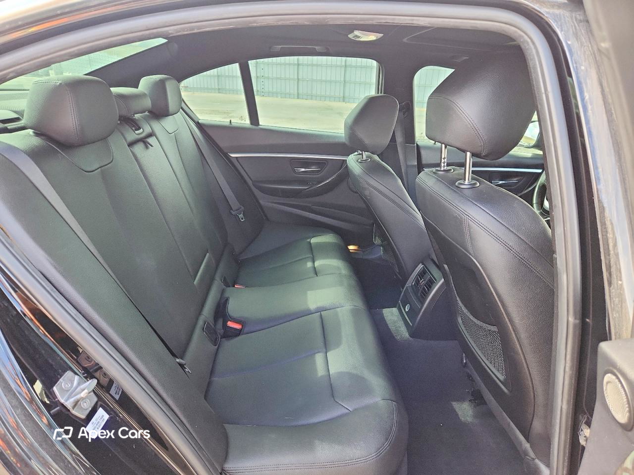 BMW Series 3 2016