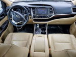 Toyota Highlander 2016
