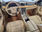Lincoln MKS 2011