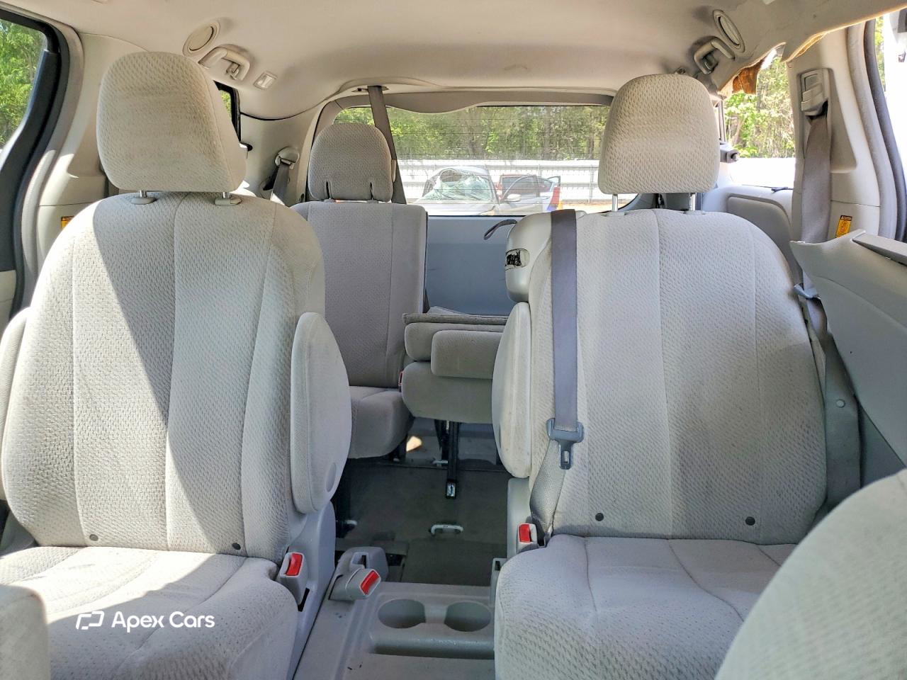 Toyota Sienna 2011