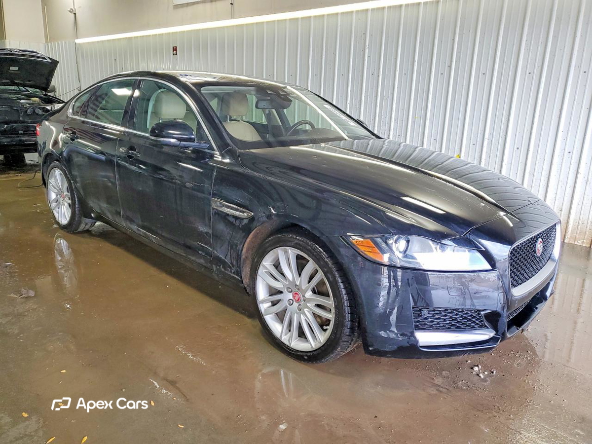 Jaguar XF 2016