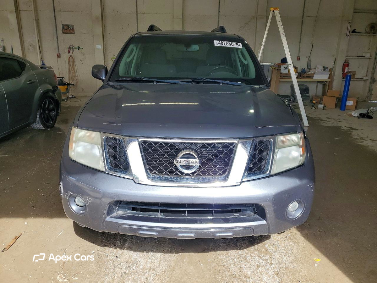 Nissan Pathfinder 2011