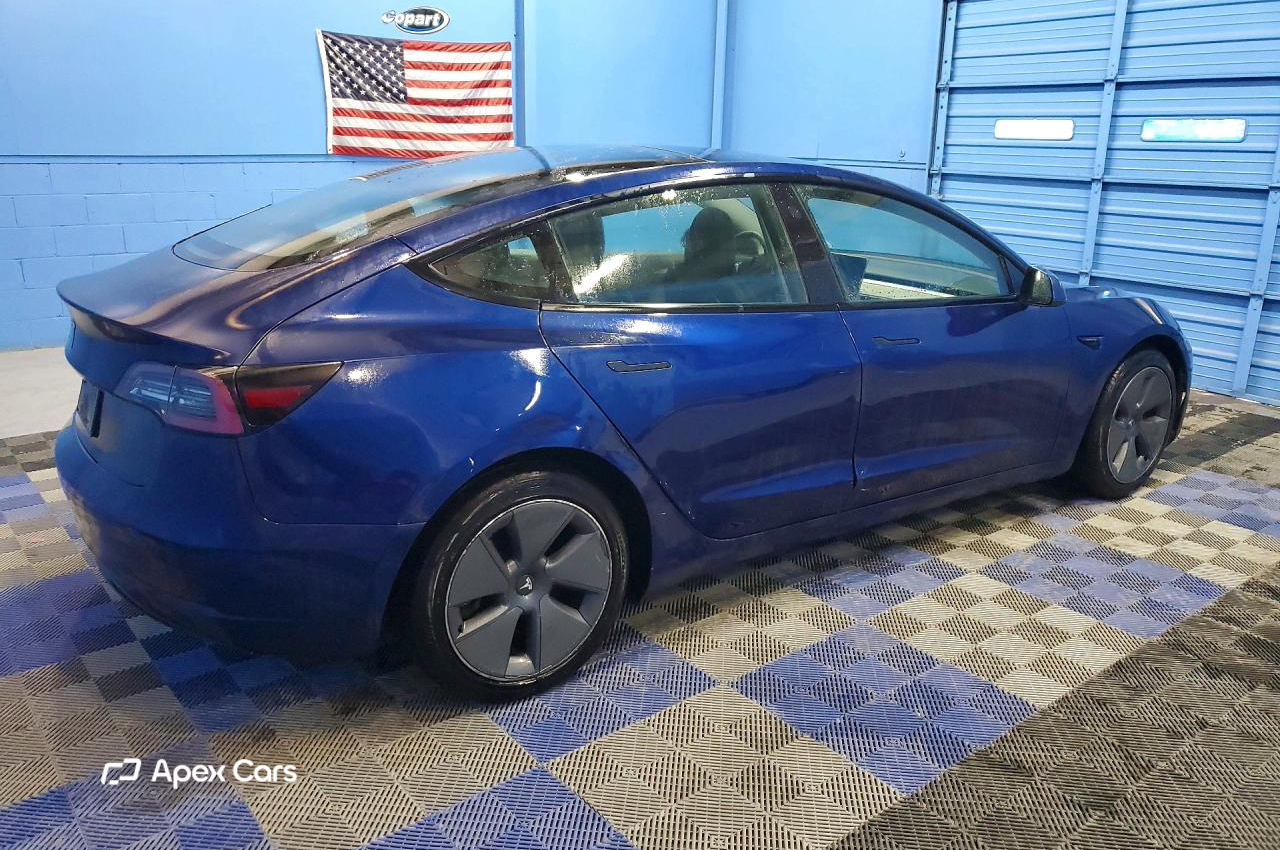 Tesla Model 3 2022