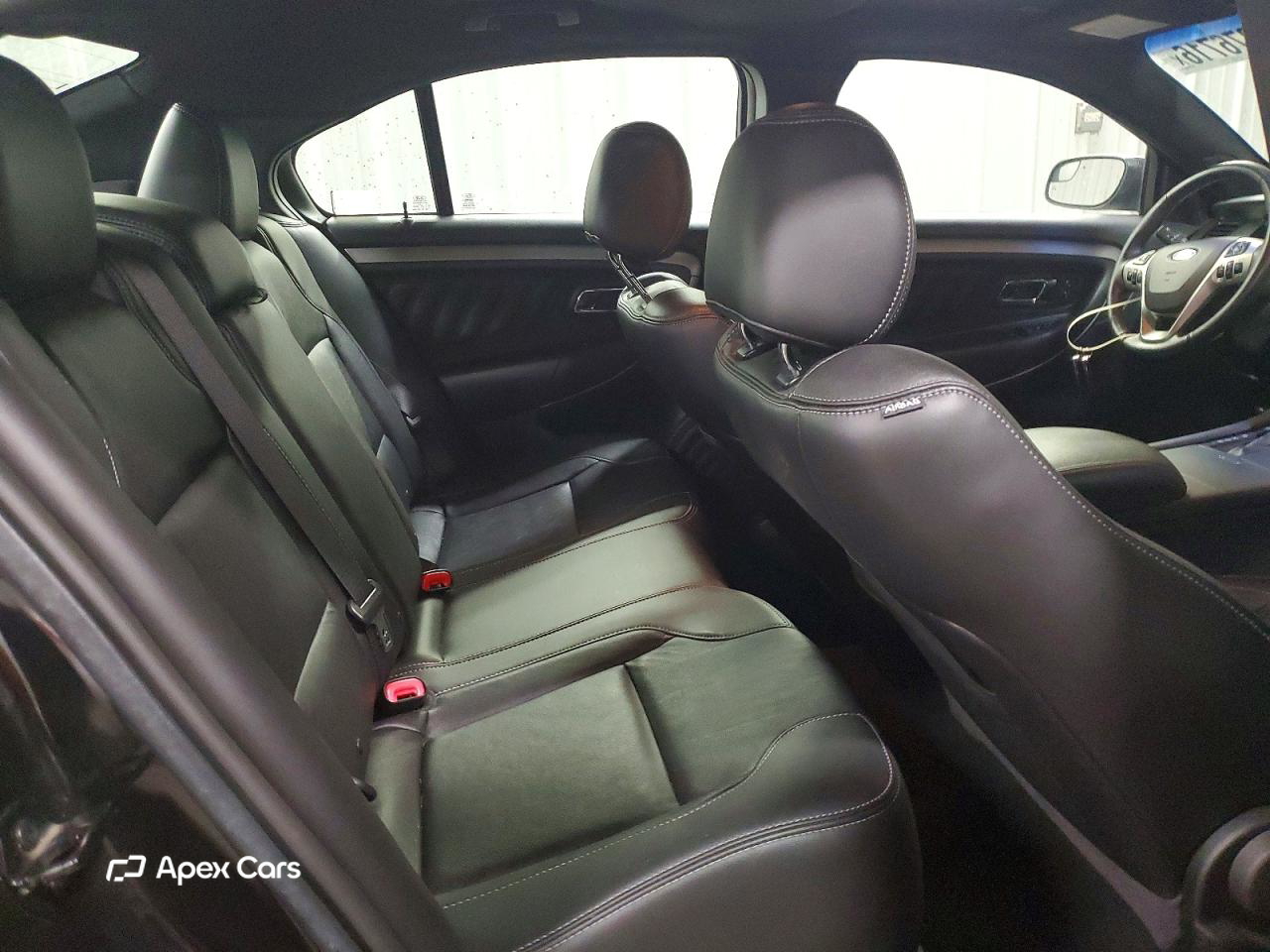 Ford Taurus 2015