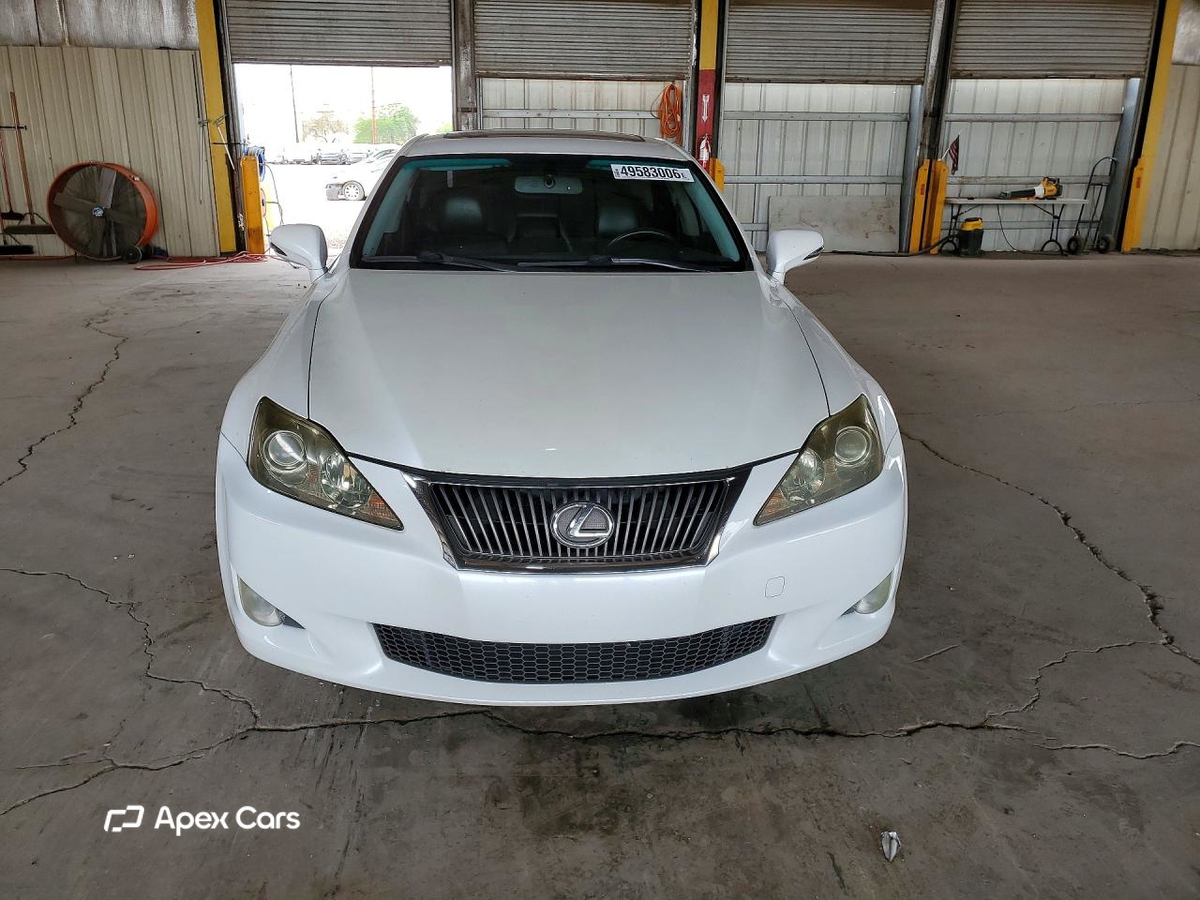 Lexus IS 2010