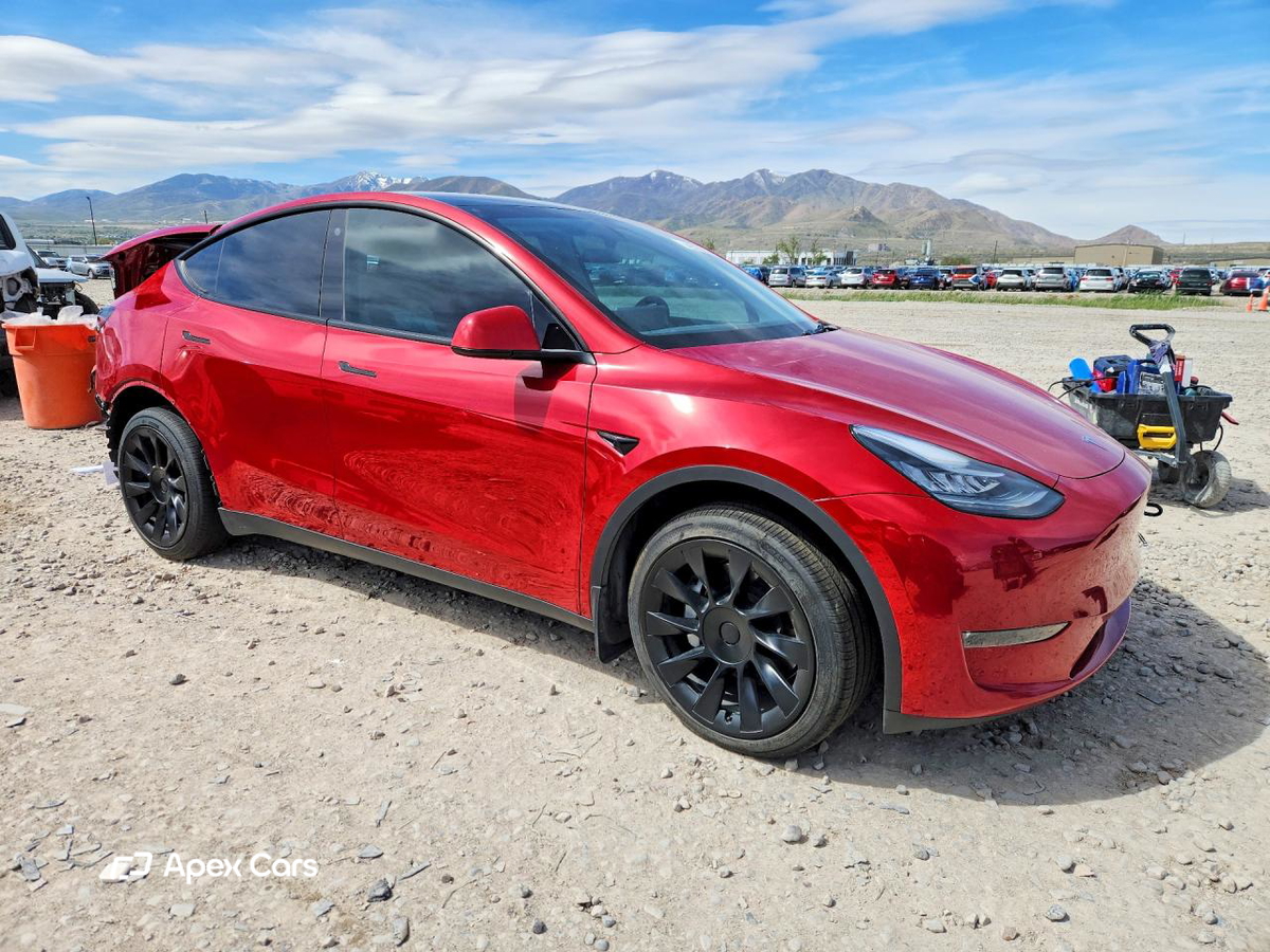 Tesla Model Y 2023
