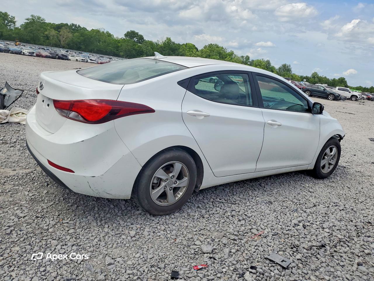 Hyundai Elantra 2015