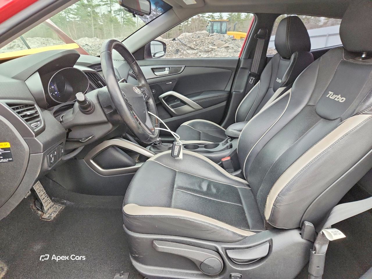 Hyundai Veloster 2013