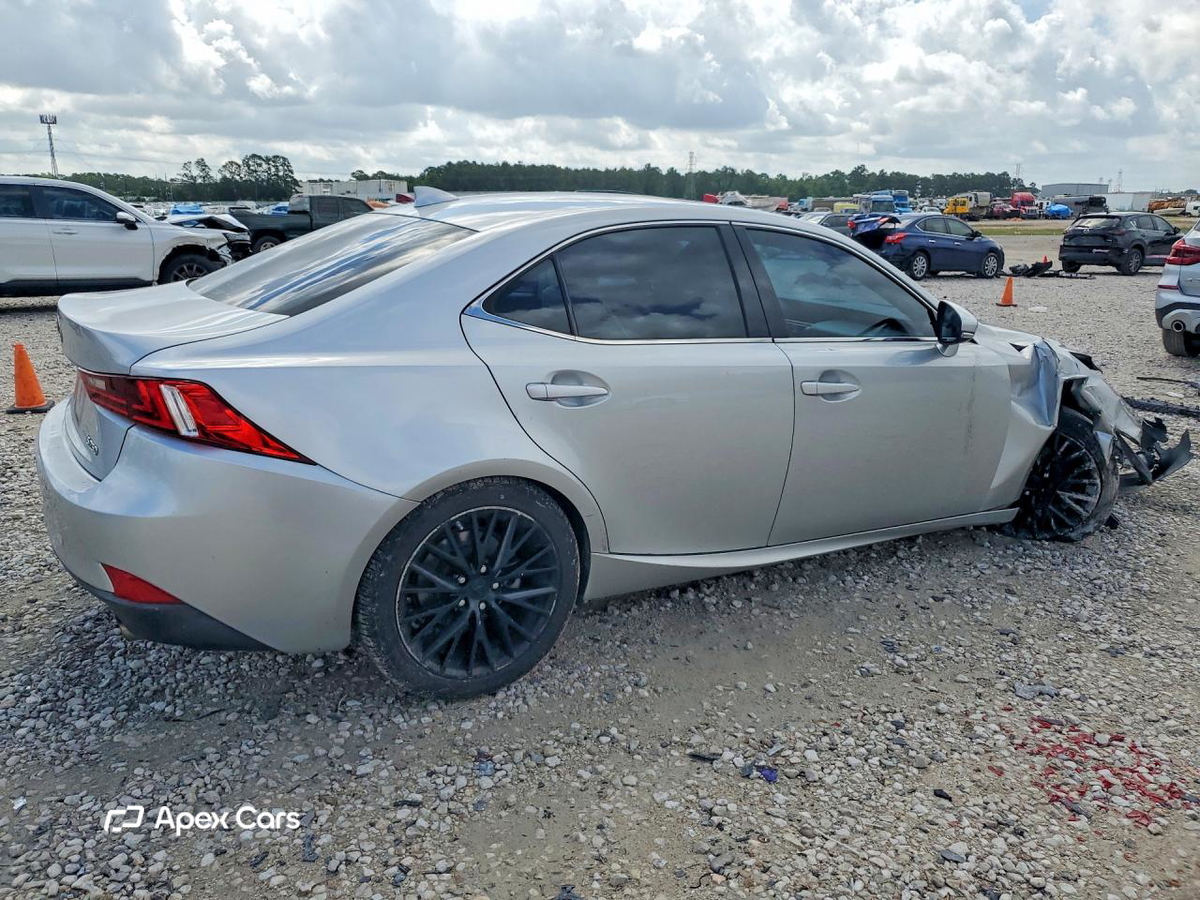 Lexus IS 2014