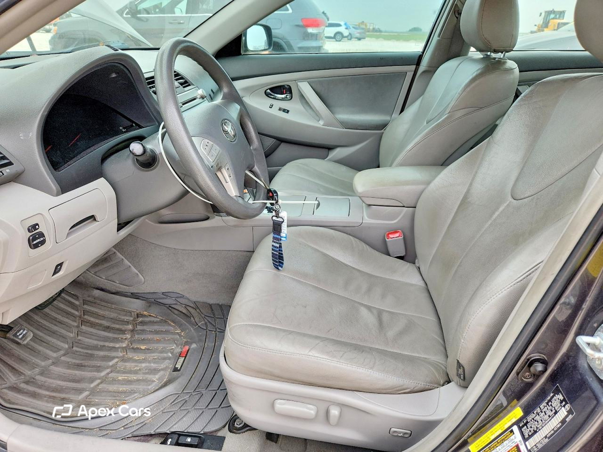 Toyota Camry 2011