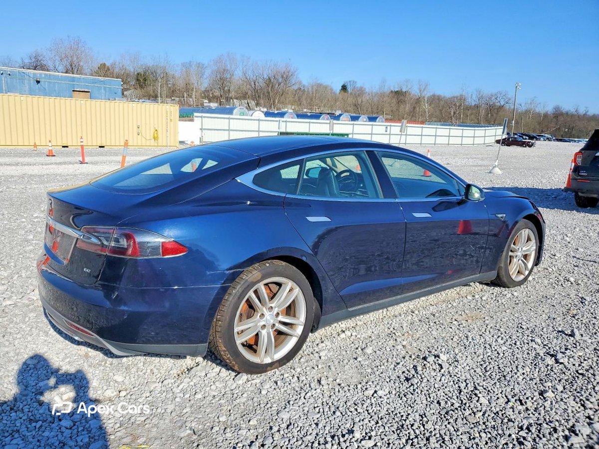 Tesla Model S 2013