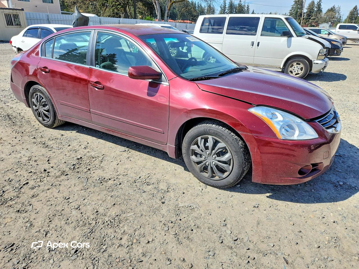 Nissan Altima 2011