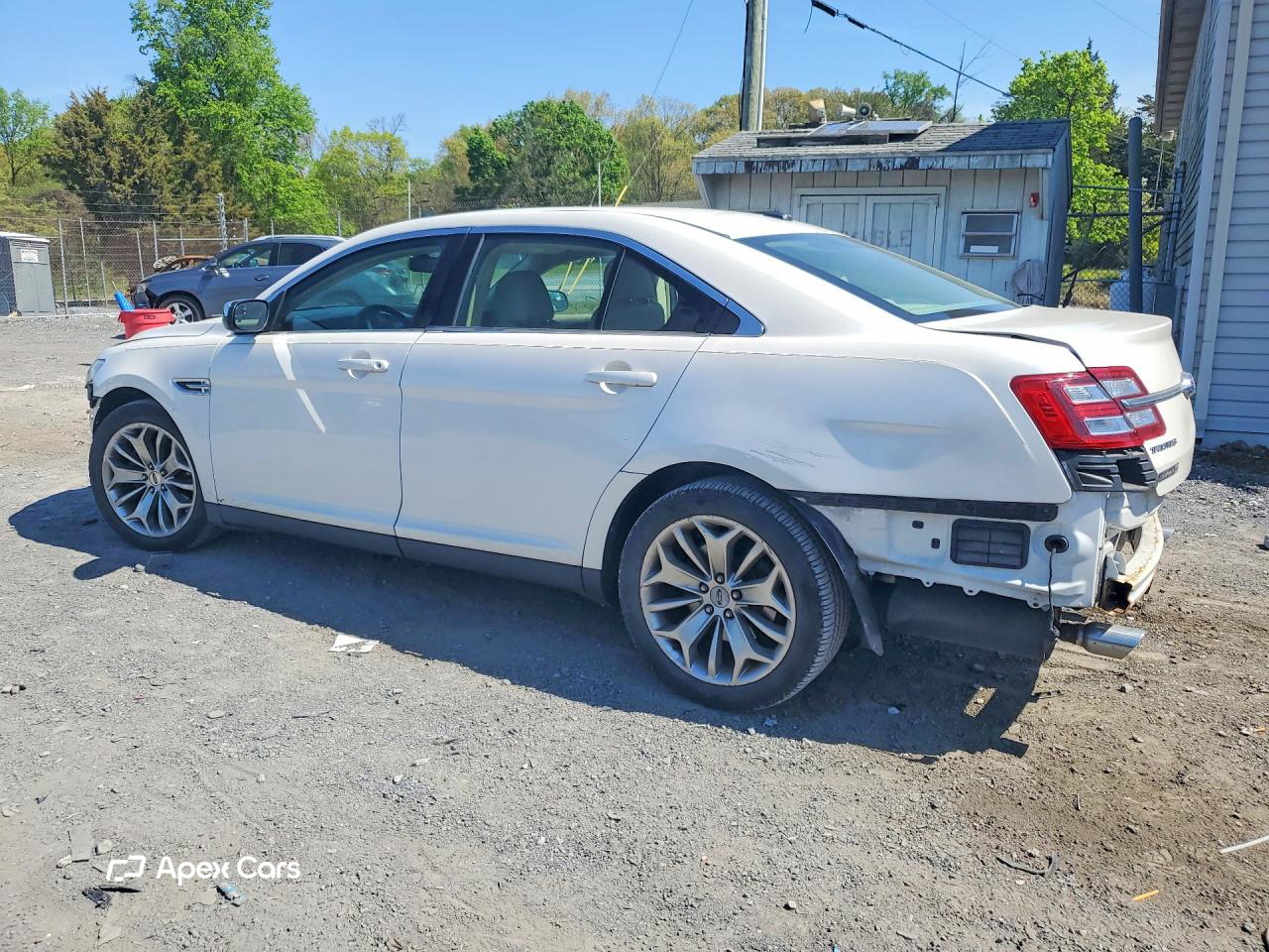 Ford Taurus 2016