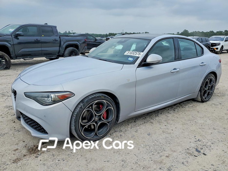 Alfa Romeo Giulia 2022 - Image 1 of 14