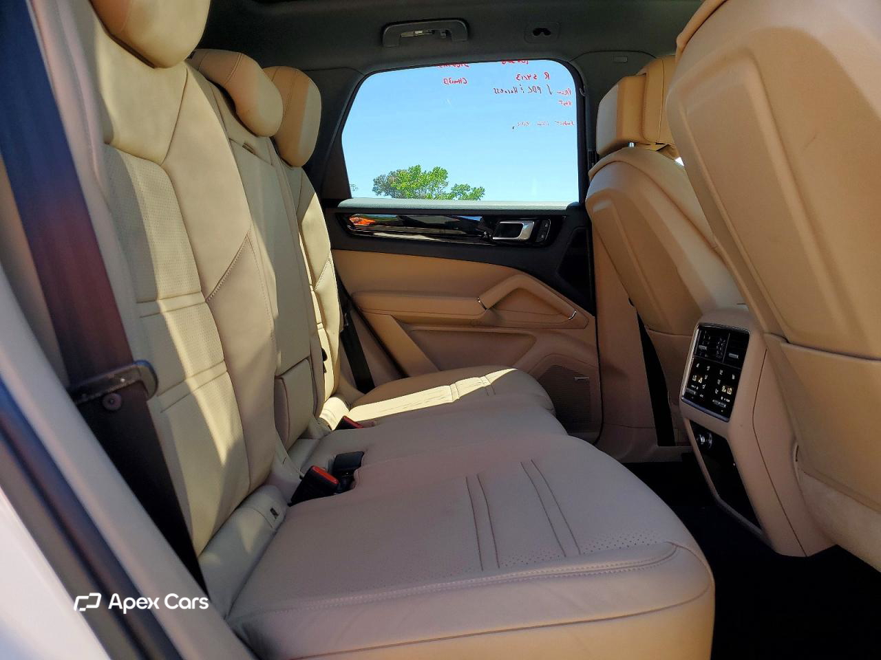 Porsche Cayenne 2022