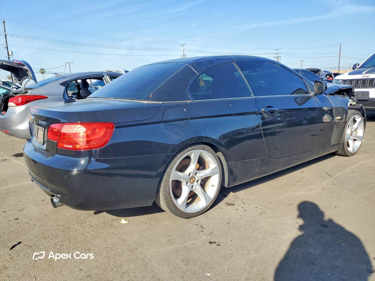 BMW Series 3 2011