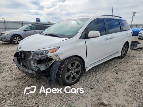 Toyota Sienna 2017 - Image 1 of 15